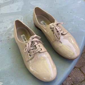 Used Clark’s dress flats